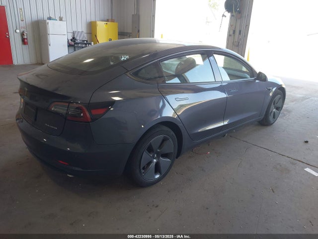 2023 TESLA MODEL 3 5YJ3E1EB3PF670975 Photo 3