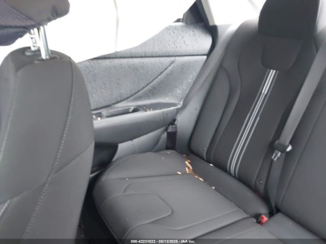 KMHLM4AG8MU210358 Hyundai ELANTRA SEL