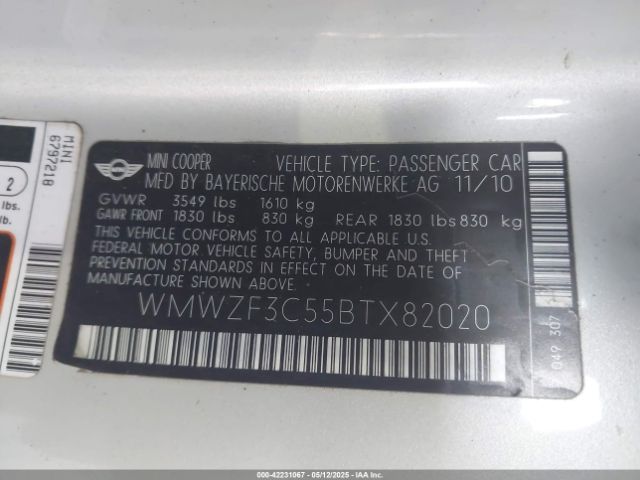 2011 MINI COOPER CLUBMAN WMWZF3C55BTX82020 Photo 8