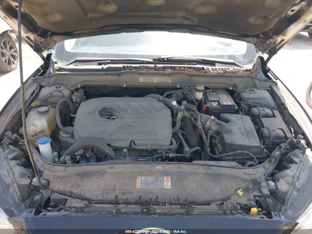 3FA6P0HDXHR198388 Ford FUSION SE
