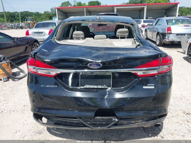 3FA6P0HDXHR198388 Ford FUSION SE