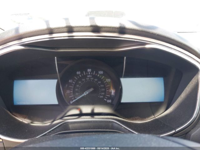 3FA6P0HDXHR198388 Ford FUSION SE