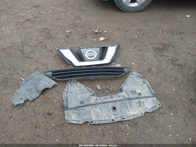 KNMAT2MVXHP577084 Nissan ROGUE S