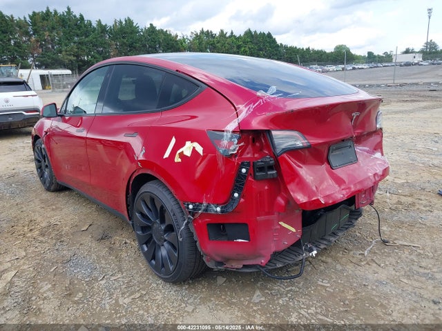 2022 TESLA MODEL Y 7SAYGDEF2NF374866 Photo 2