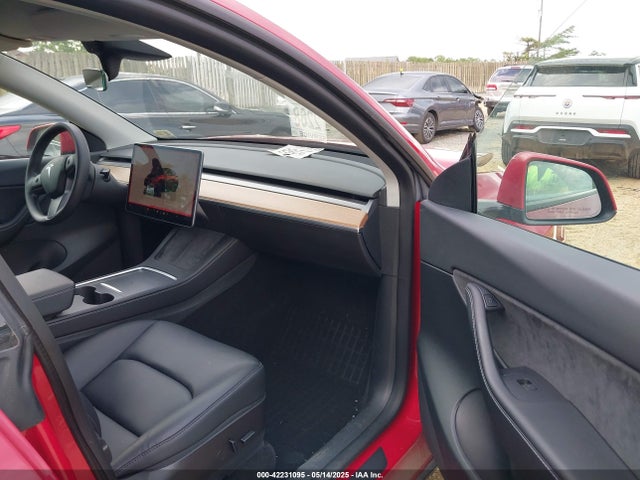 2022 TESLA MODEL Y 7SAYGDEF2NF374866 Photo 4