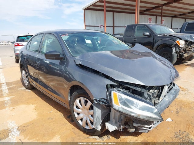 3VW267AJ5GM386510 Volkswagen Jetta 1.4t S