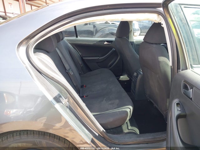 3VW267AJ5GM386510 Volkswagen Jetta 1.4t S