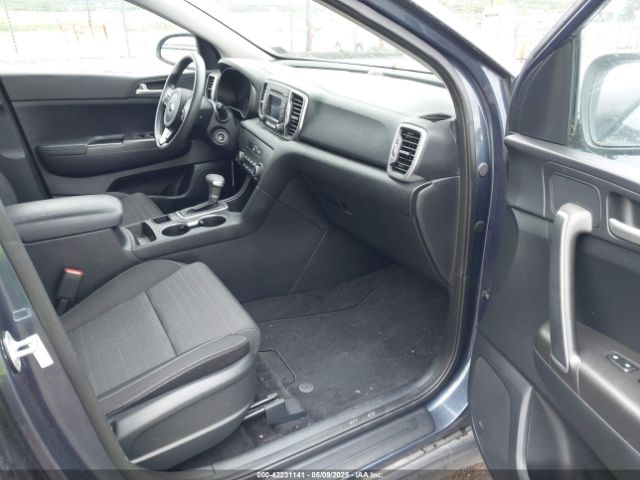 KNDPMCAC1J7397420 KIA Sportage Lx