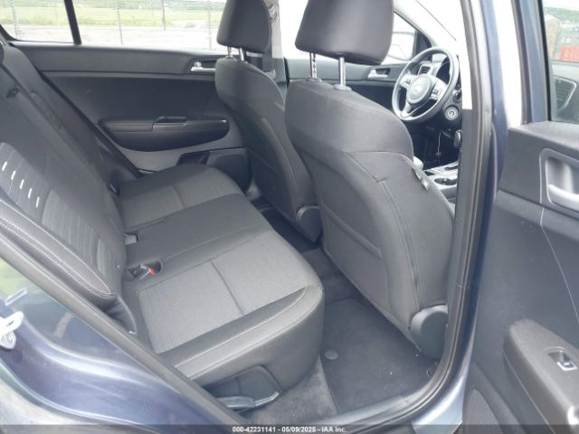 KNDPMCAC1J7397420 KIA Sportage Lx
