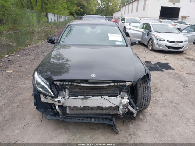 WDDWF4KB8JR409459 Mercedes-Benz C 300 4matic
