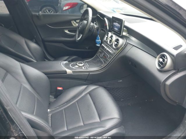 WDDWF4KB8JR409459 Mercedes-Benz C 300 4matic