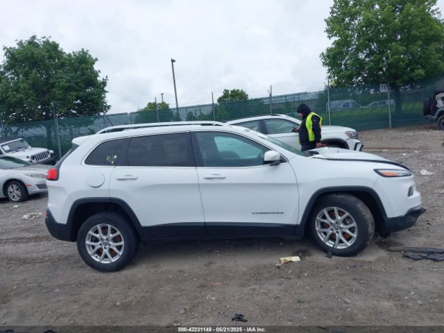 1C4PJMCS1GW145779 Jeep Cherokee Latitude