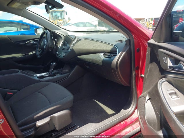 1G1ZE5ST5GF228069 Chevrolet MALIBU 1LT