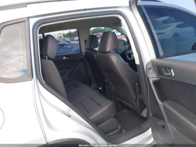 WVGAV7AX5GW592721 Volkswagen TIGUAN S