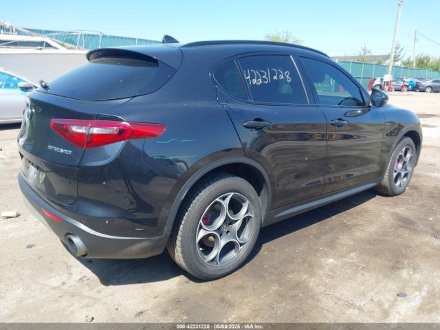 ZASFAKPN1J7B87334 Alfa Romeo Stelvio Sport Awd