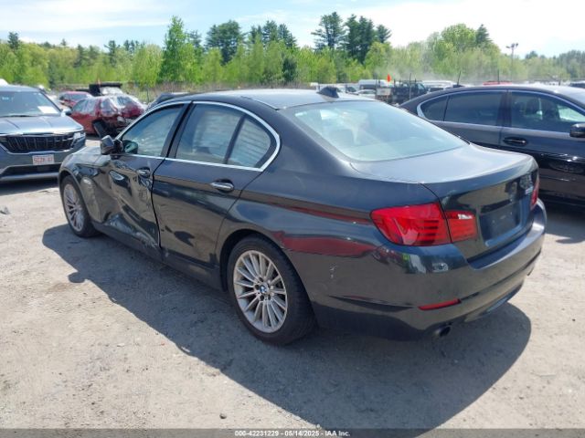 2012 BMW 535I WBAFU7C52CDU58681 Photo 2