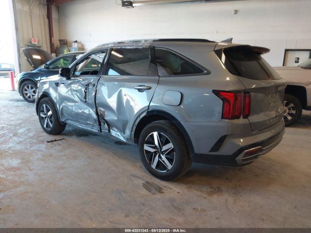 2022 KIA SORENTO 5XYRL4LC8NG123705 Photo 2