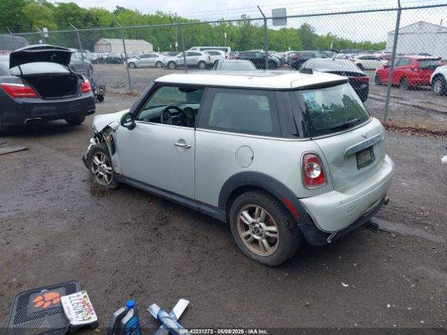 2013 MINI HARDTOP WMWSU3C50DT692428 Photo 2