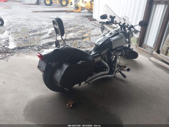 2010 HARLEY-DAVIDSON FXDF 1HD1GY412AC315494 Photo 3