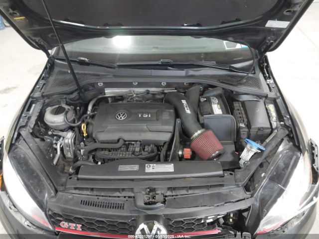 2016 VOLKSWAGEN GOLF GTI 3VW547AU8GM030016 Photo 9