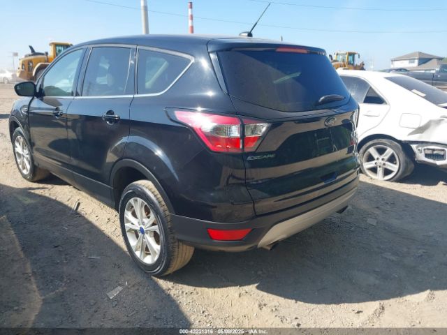 1FMCU9GD4HUD47619 Ford ESCAPE SE
