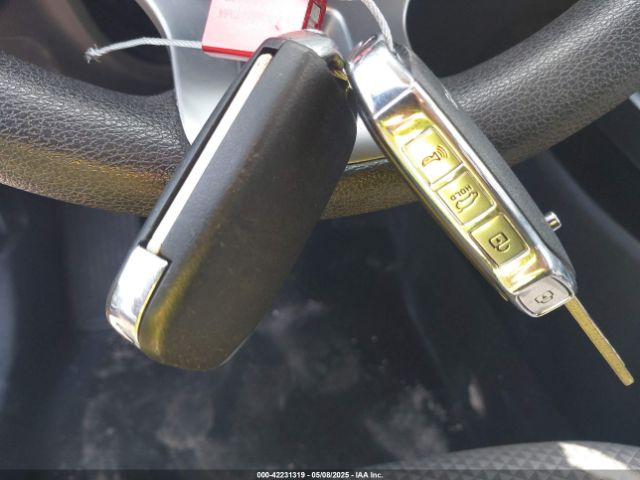 KNDJ23AU5N7155885 KIA SOUL LX