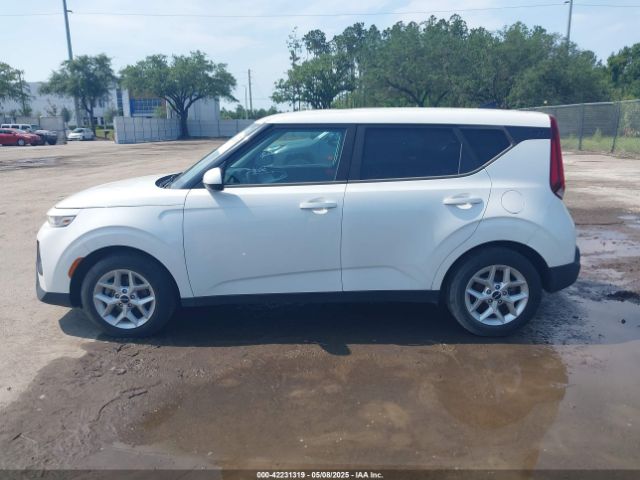 KNDJ23AU5N7155885 KIA SOUL LX