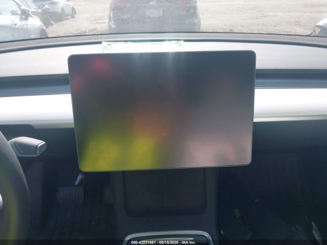 7SAYGDEE5RA285075 Tesla Model Y