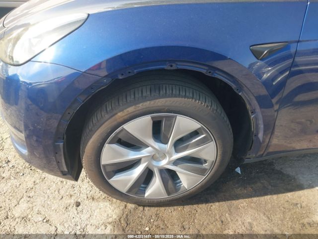 7SAYGDEE5RA285075 Tesla Model Y