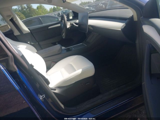 7SAYGDEE5RA285075 Tesla Model Y