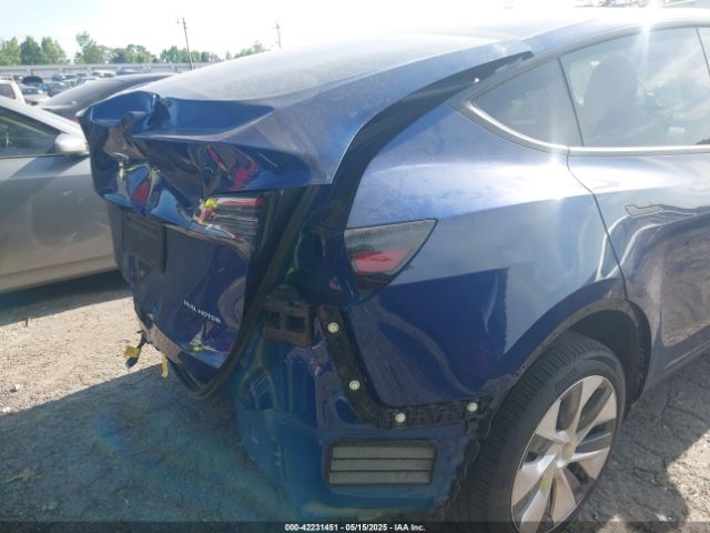 7SAYGDEE5RA285075 Tesla Model Y