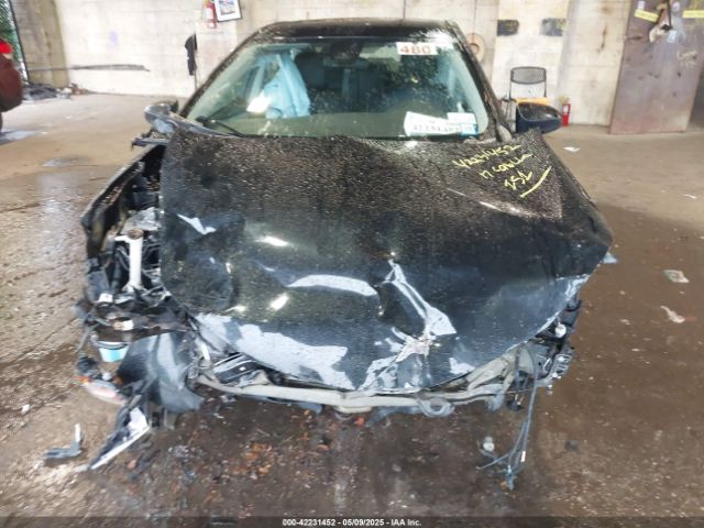 2T1BURHEXHC825255 Toyota COROLLA LE