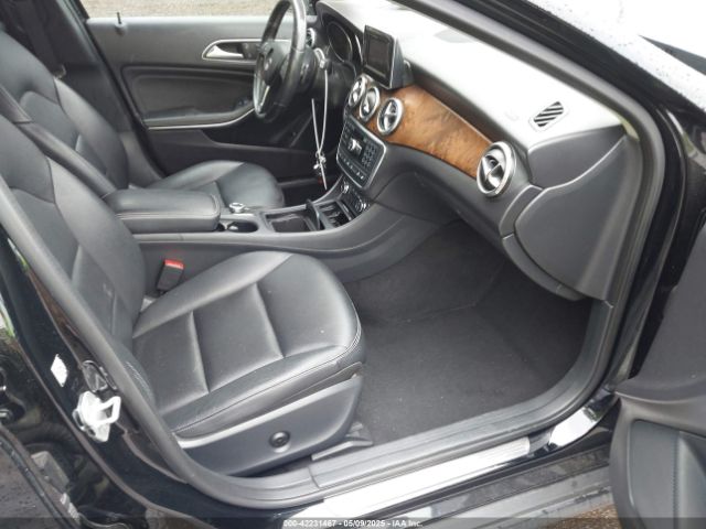 2015 MERCEDES-BENZ GLA 250 WDCTG4GB1FJ184174 Photo 4