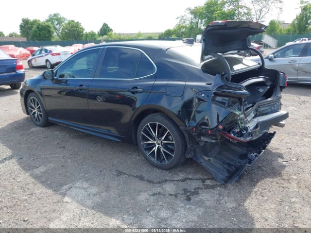 2021 TOYOTA CAMRY 4T1G11AK8MU609008 Photo 2