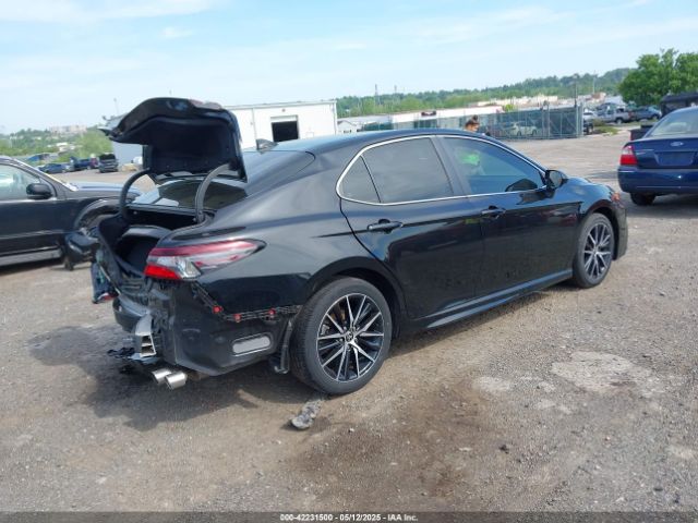 2021 TOYOTA CAMRY 4T1G11AK8MU609008 Photo 3