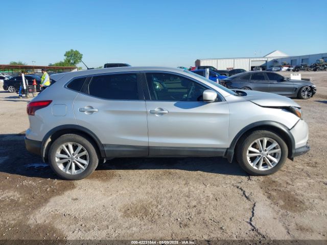 JN1BJ1CP5HW012970 Nissan Rogue Sport S