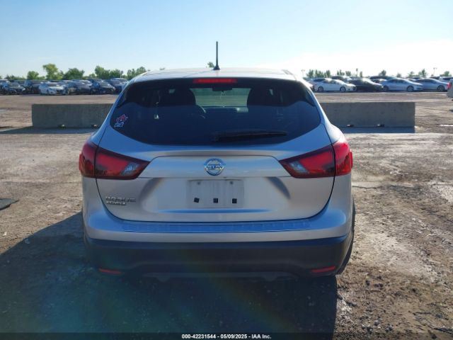 JN1BJ1CP5HW012970 Nissan Rogue Sport S