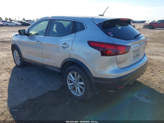 JN1BJ1CP5HW012970 Nissan Rogue Sport S