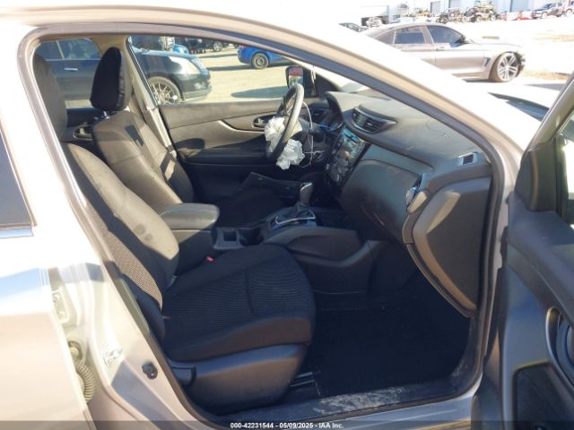 JN1BJ1CP5HW012970 Nissan Rogue Sport S