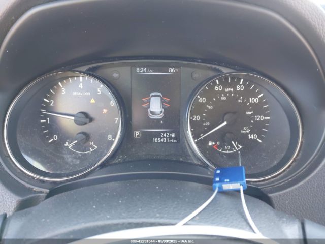 JN1BJ1CP5HW012970 Nissan Rogue Sport S