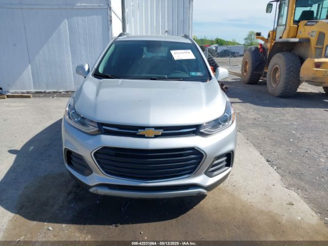 KL7CJPSM8NB560716 Chevrolet Trax Awd Lt