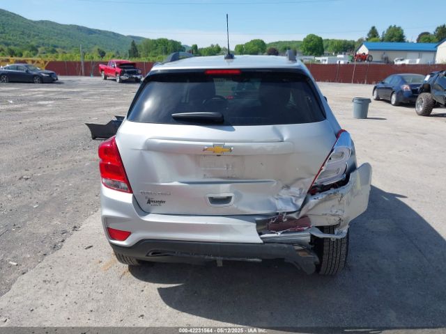 KL7CJPSM8NB560716 Chevrolet Trax Awd Lt