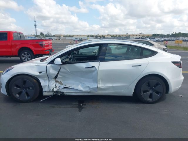 5YJ3E1EA2NF332648 Tesla Model 3 Rear-wheel Drive
