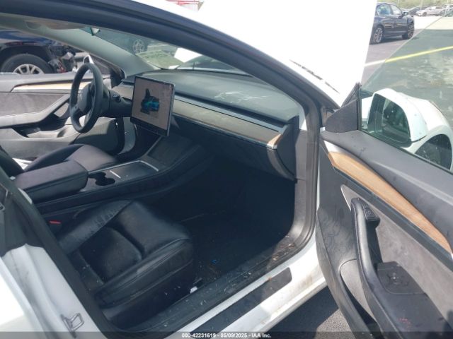 5YJ3E1EA2NF332648 Tesla Model 3 Rear-wheel Drive