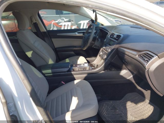 3FA6P0G76JR109403 Ford FUSION S