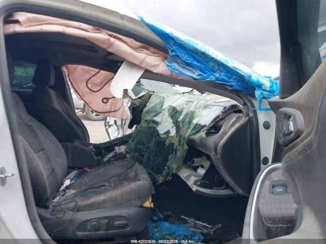 1G1ZH5SX4GF266242 Chevrolet Malibu Premier