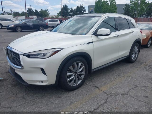 3PCAJ5M12LF100527 Infiniti 2020
