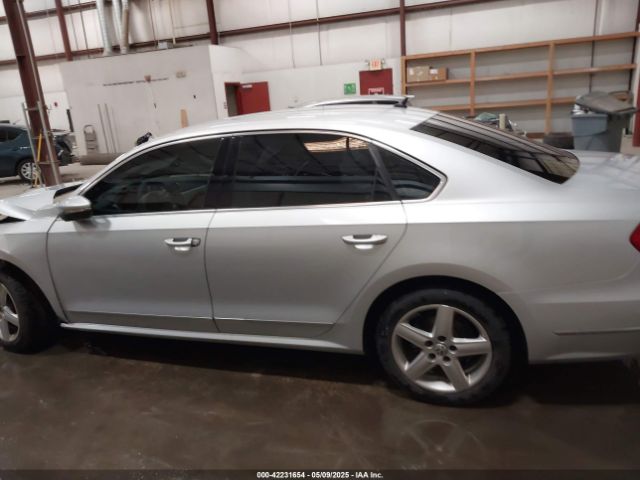 1VWAS7A30GC013577 Volkswagen Passat 1.8t S