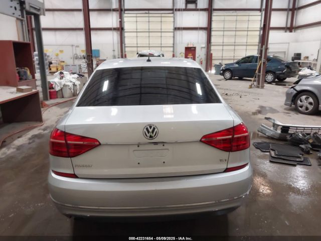 1VWAS7A30GC013577 Volkswagen Passat 1.8t S