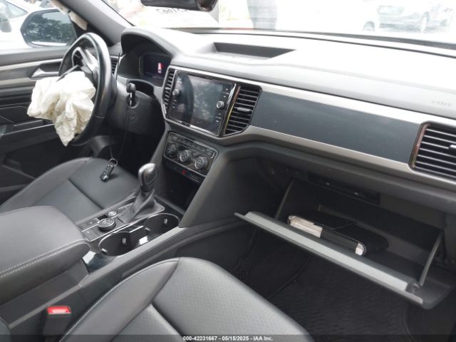 2020 VOLKSWAGEN ATLAS CROSS SPORT 1V2ME2CA5LC208928 Photo 4